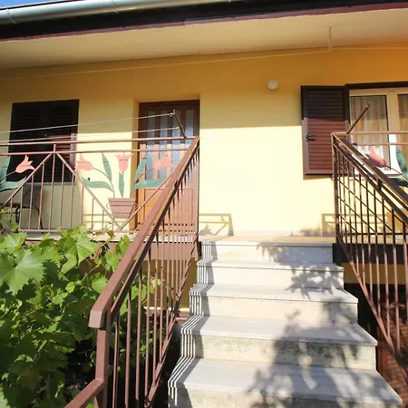 Διαμέρισμα Agnese Ρόβινι